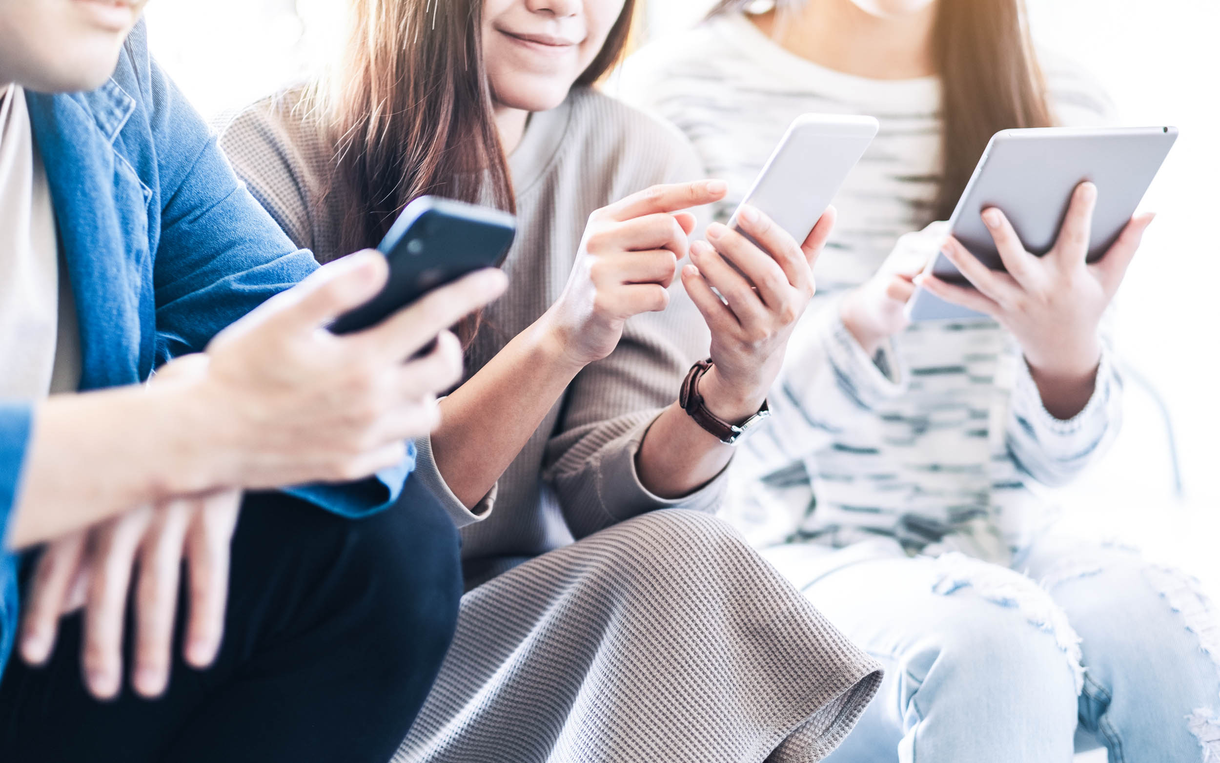 Gestalten Sie effektive Dienstplanung für Generation Z: Verstehen Sie ihre Prioritäten und Bedürfnisse in der Pflege.